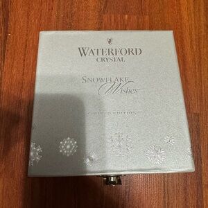 Waterford Crystal Silver Snowflake Wishes Keepsake Box